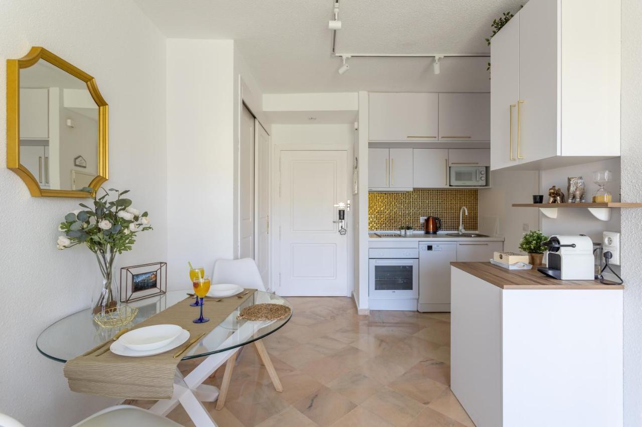 Oleholidays 325 Romana Playa Vistas Al Mar Марбеля Екстериор снимка